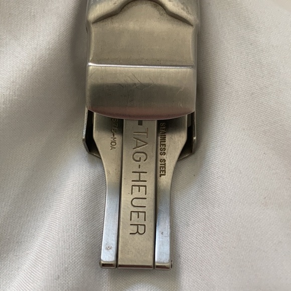 Tag Heuer 6000 Quartz Watch - Picture 9 of 16